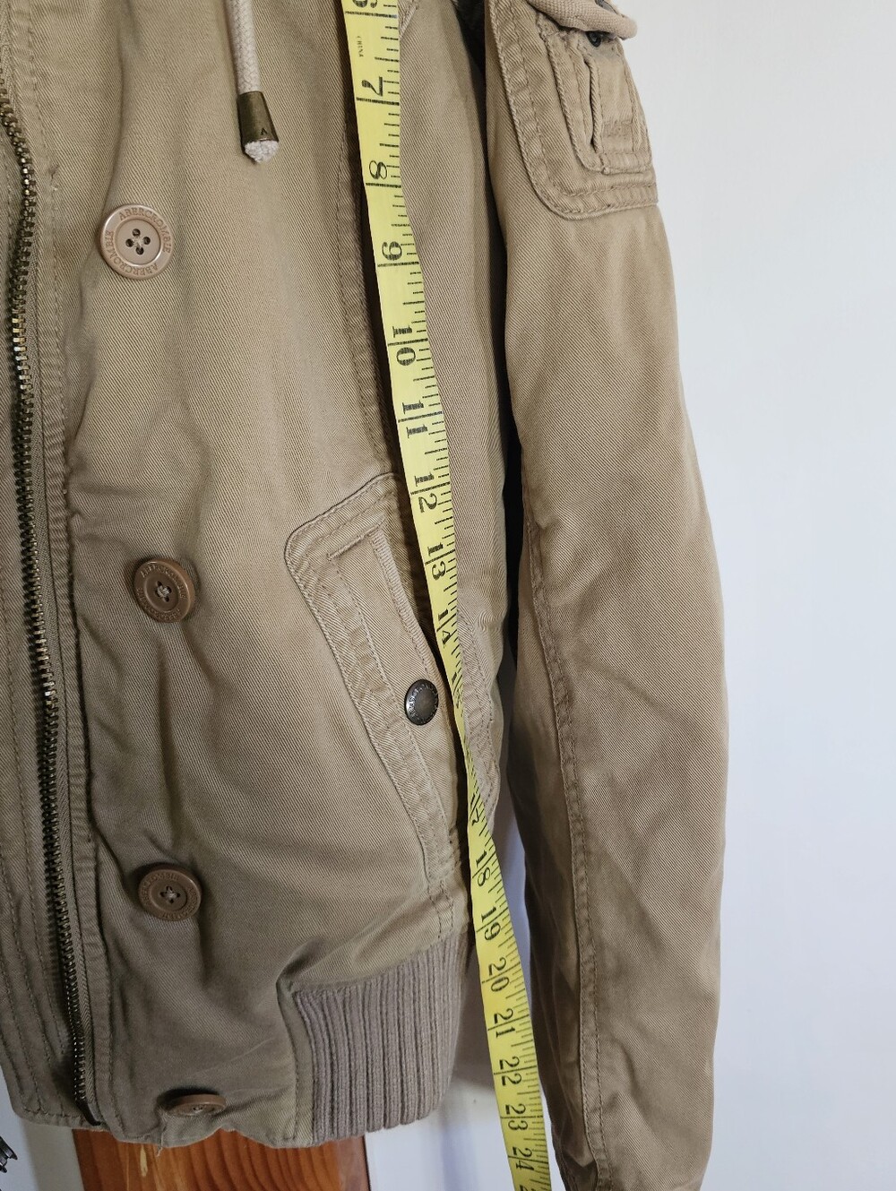 Authentic mid-2000s Abercrombie & Fitch heavy-duty canvas bomber jacket - Picture 12 of 13